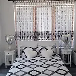 Black And White Appartement