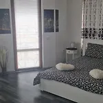 Black And White Appartement Karlovo